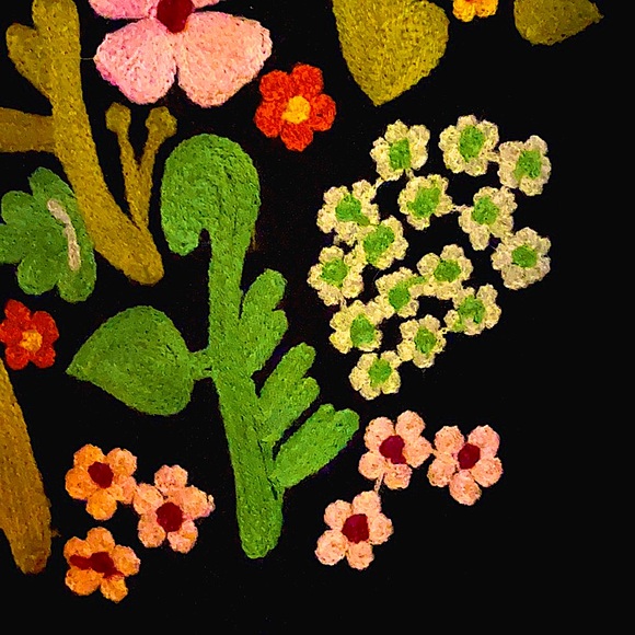 Persaman Floral Embroidery & Ribbons Black Skirt - Picture 6 of 9